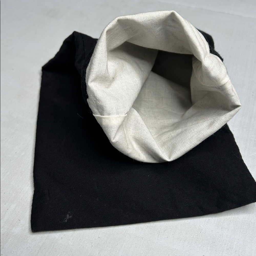 Authentic Gucci Slides Drawstring Canvas Pouch - image 4